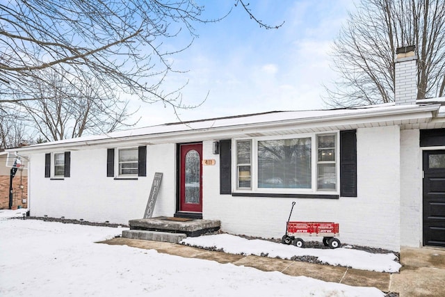 view of front of property