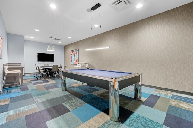 rec room with pool table