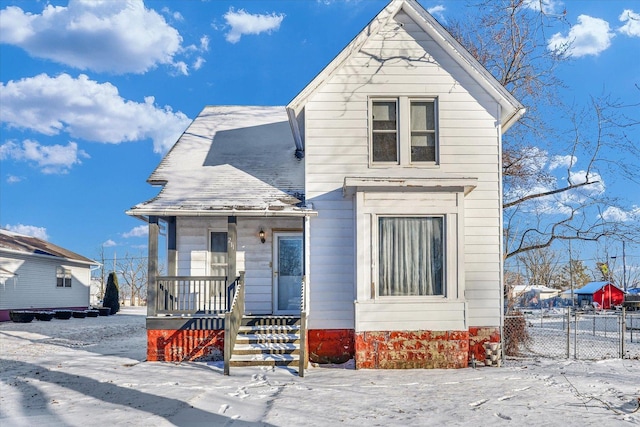 view of front of property