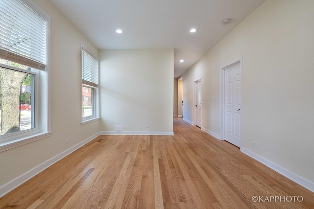 2239 W Cornelia Ave, Chicago, IL 60618 - photo 26