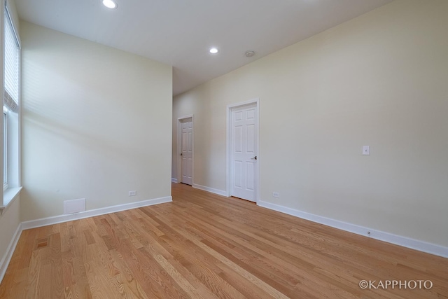 2239 W Cornelia Ave, Chicago, IL 60618 - photo 27