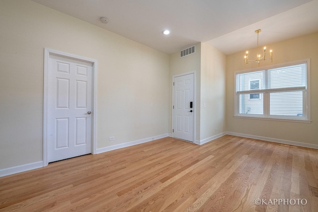 2239 W Cornelia Ave, Chicago, IL 60618 - photo 30