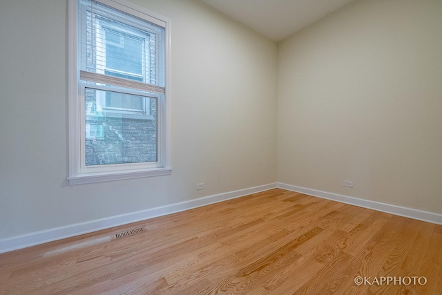 2239 W Cornelia Ave, Chicago, IL 60618 - photo 31