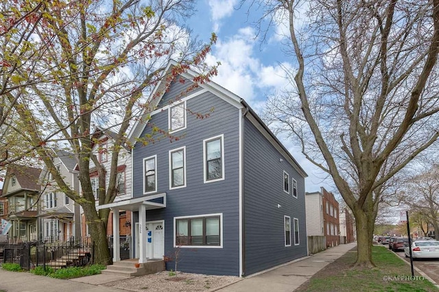 2239 W Cornelia Ave, Chicago, IL 60618 - photo 7