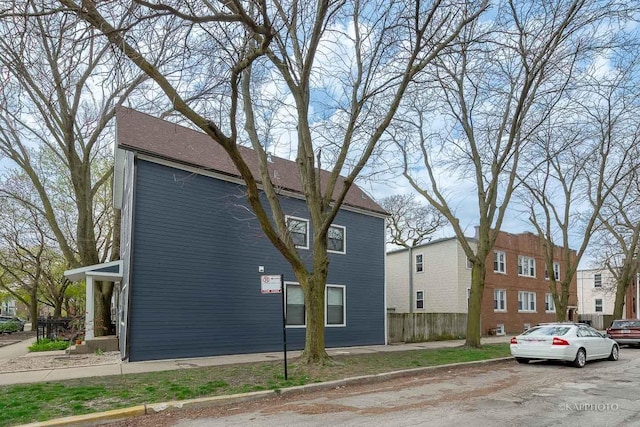 2239 W Cornelia Ave, Chicago, IL 60618 - photo 9
