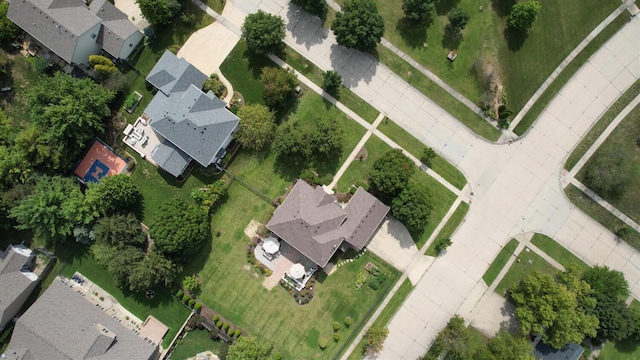 birds eye view of property featuring a residential view