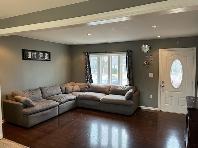 living room with a healthy amount of sunlight, baseboards, dark wood-style flooring, and recessed lighting