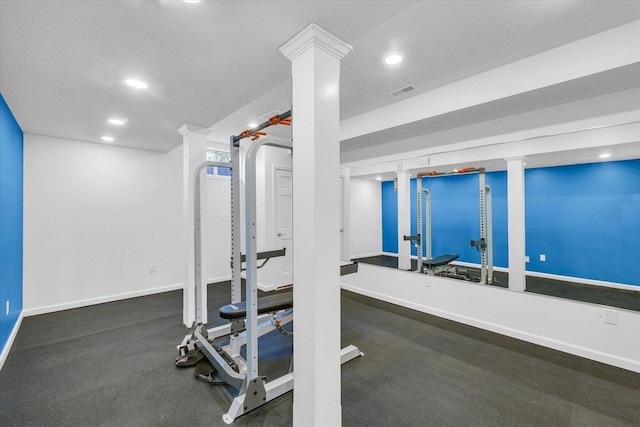 workout area with recessed lighting, visible vents, and baseboards