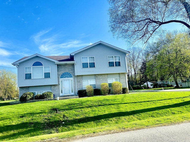 3469 W 155th St, Markham, IL 60428 - split foyer home featuring a front yard and brick siding