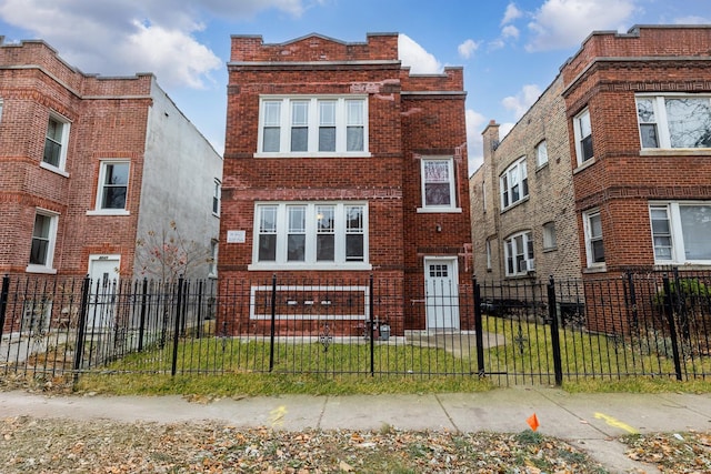 view of front facade with a front lawn