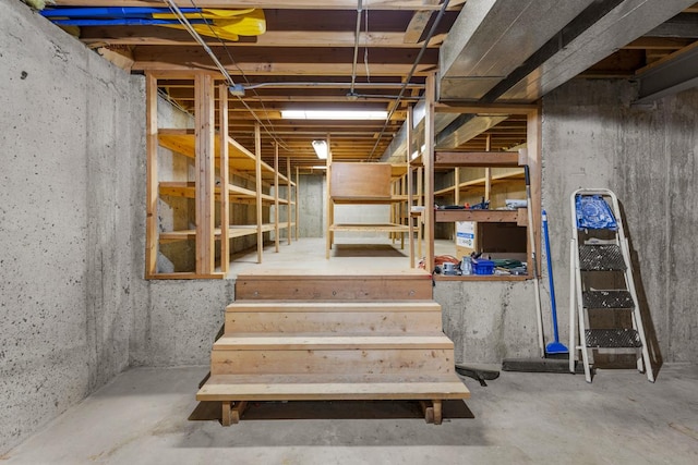 1185 Surrey Ln, Itasca, IL 60143 - unfinished below grade area with stairs