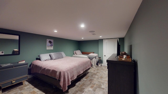 7N108 Hastings Dr, Saint Charles, IL 60175 - bedroom with recessed lighting