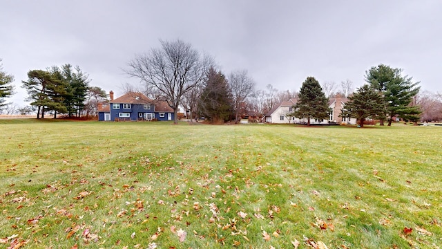 7N108 Hastings Dr, Saint Charles, IL 60175 - view of grassy yard