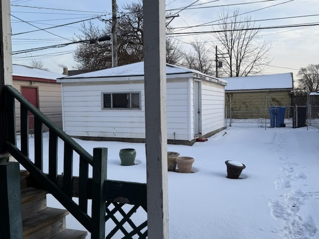 exterior space featuring a storage shed