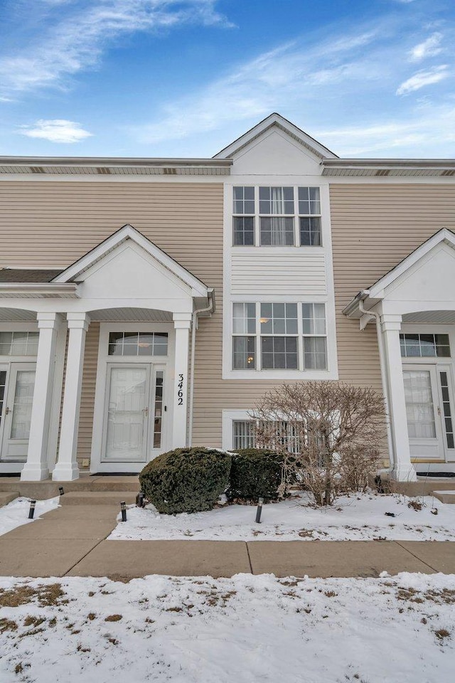 view of front of home