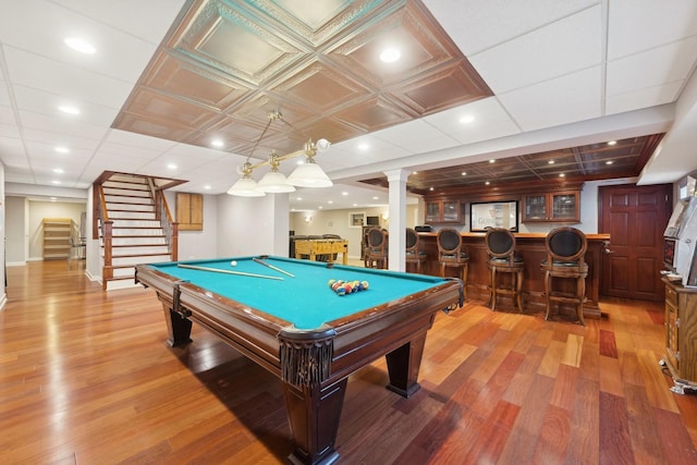 rec room featuring a dry bar, billiards, wood finished floors, and recessed lighting