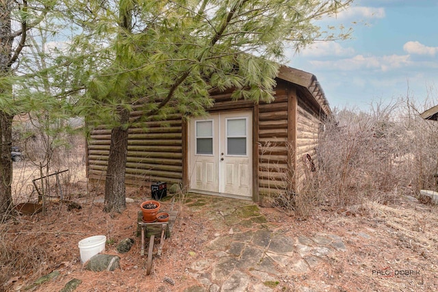 view of outbuilding featuring an outbuilding