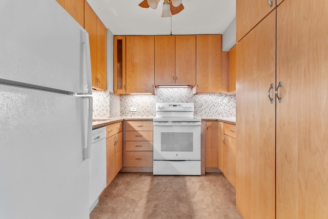 kitchen featuring tasteful backsplash, a ceiling fan, white appliances, and light tile patterned floors