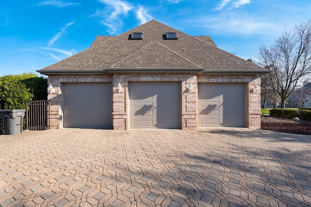 10848 Crystal Ridge Ct, Orland Park, IL 60467 - garage with decorative driveway