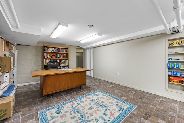 office featuring visible vents and baseboards