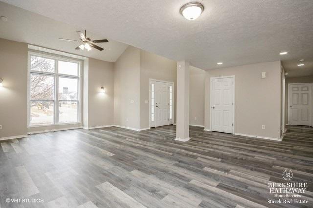 1225 Lodge Pole Ln, Normal, IL 61761 - photo 4