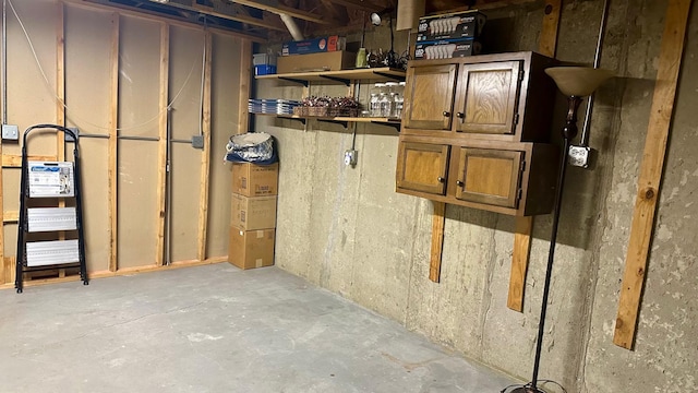 view of unfinished basement