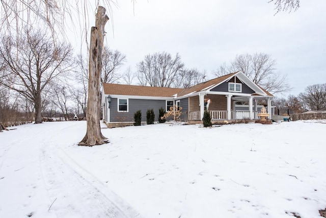 view of front of house featuring covered porch