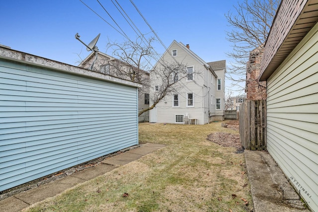 view of yard featuring fence