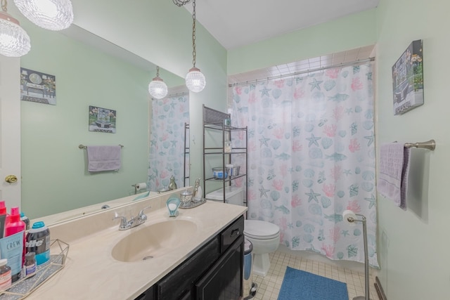 full bathroom with toilet, a shower with curtain, and vanity