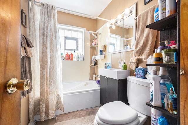 14817 Lexington Ave, Harvey, IL 60426 - full bathroom featuring vanity, toilet, and shower / tub combo