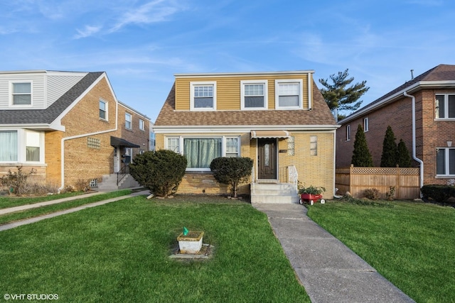 view of front of house featuring a front lawn