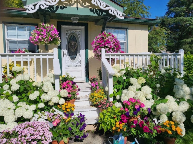 view of property entrance