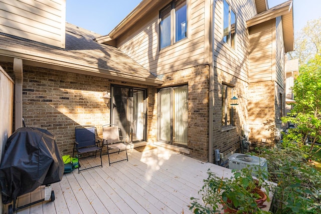 7914 S Garfield Ave, Burr Ridge, IL 60527 - view of wooden terrace
