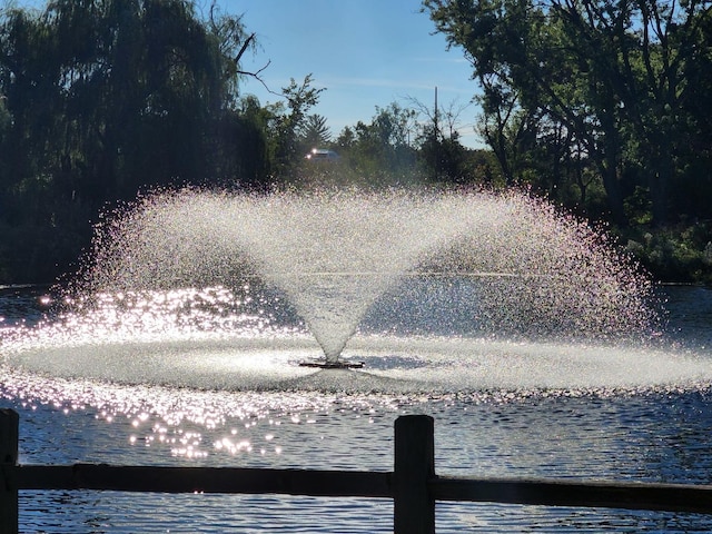 view of yard featuring a water view