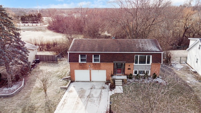 view of front facade with a garage