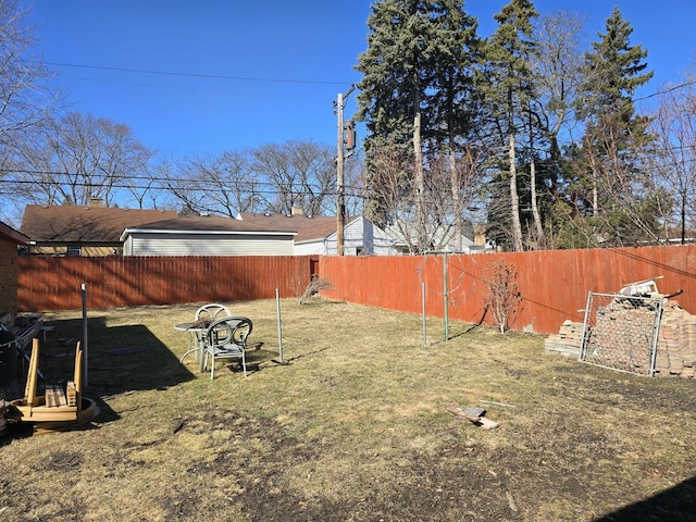 view of yard featuring a fenced backyard