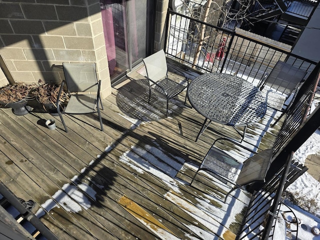 2147 W Belmont Ave, Chicago, IL 60618 - view of wooden deck