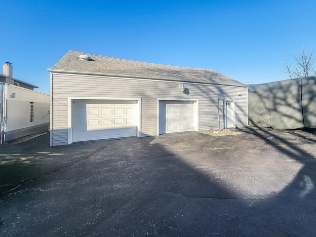 view of detached garage