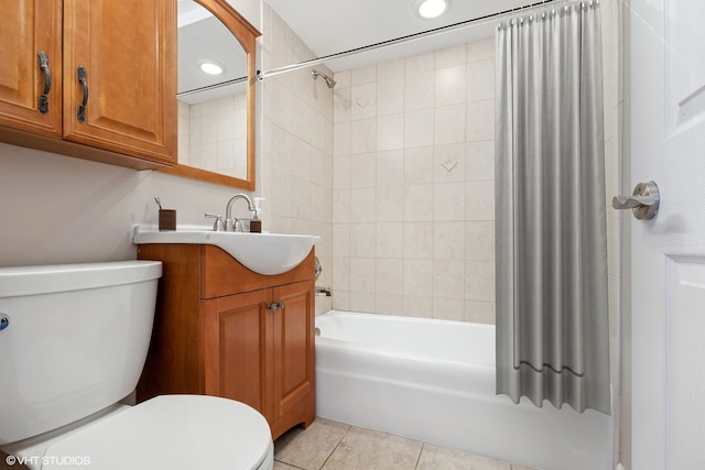 bathroom featuring recessed lighting, toilet, shower / bath combo with shower curtain, vanity, and tile patterned floors