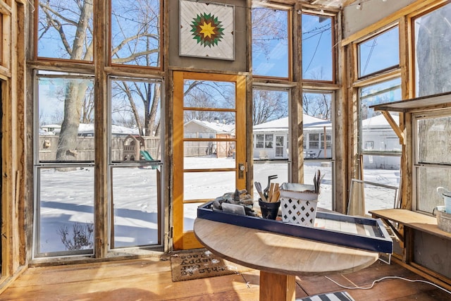 view of sunroom / solarium