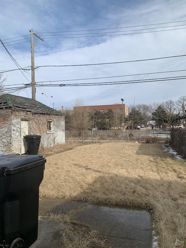 view of yard featuring fence