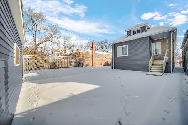 exterior space featuring fence