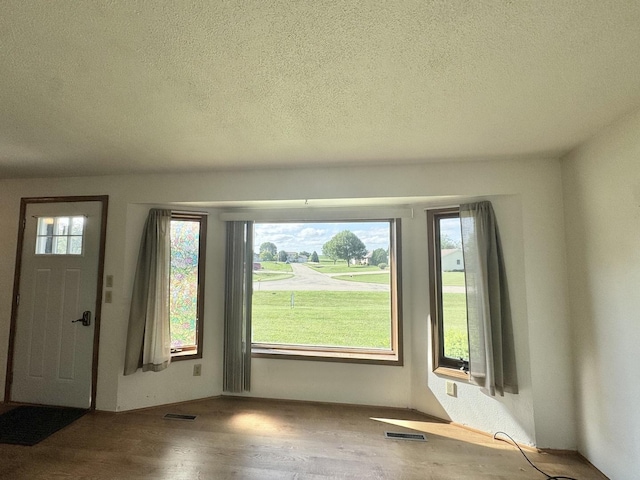 602 E Cherry Ave, Cherry, IL 61317 - photo 9