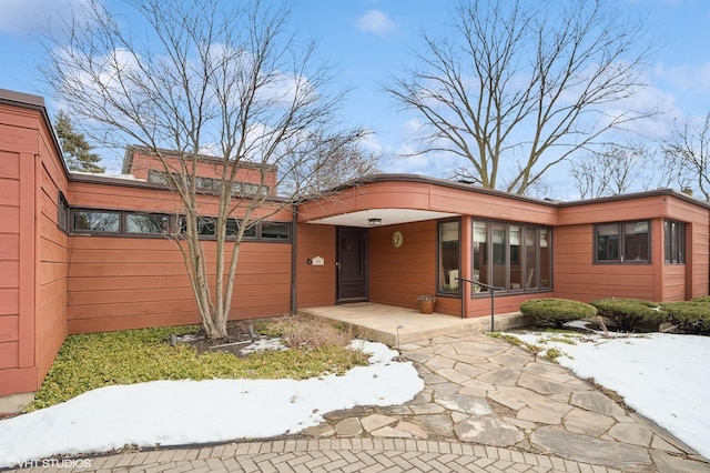 view of mid-century modern home