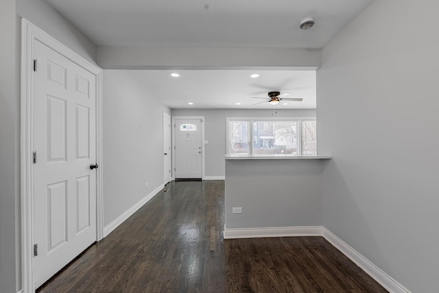 entryway with ceiling fan, dark wood-style flooring, visible vents, baseboards, and recessed lighting