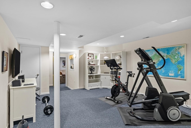 workout room with recessed lighting, visible vents, and baseboards