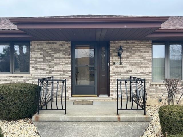 10600 Lynn Dr, Orland Park, IL 60467 - property entrance featuring brick siding