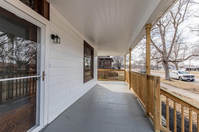 1503 Ottawa Ave, Ottawa, IL 61350 - view of patio featuring covered porch