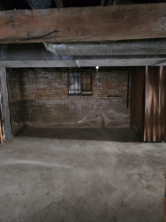 view of unfinished basement