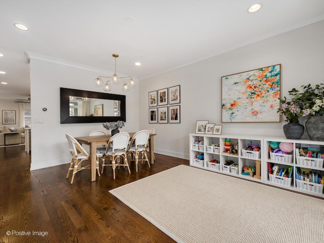 dining area with baseboards, ornamental molding, wood finished floors, and recessed lighting